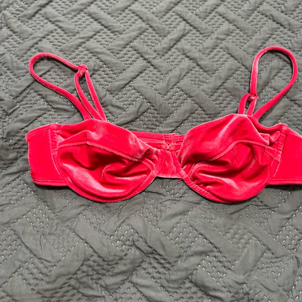 Medium pink velvet bikini